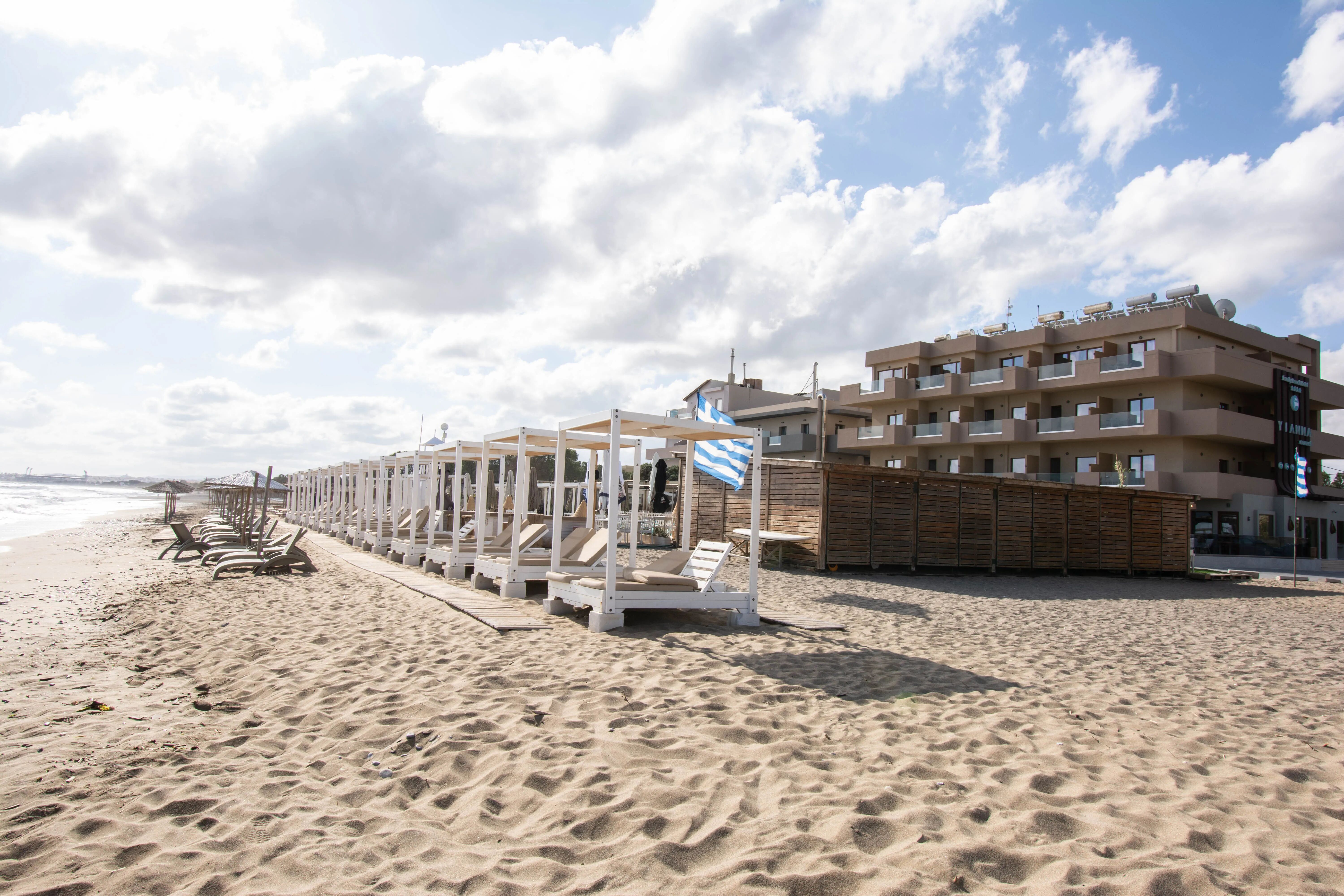 Yianna Caravel Suites by Checkin – Hotel aan het strand, Ammoudara