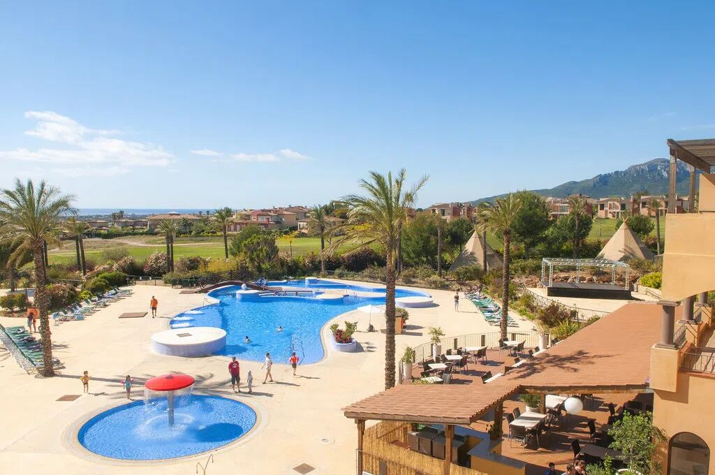 Pierre & Vacances Village Club Bonavista de Bonmont – Zwembaden met uitzicht op golfbaan, Mont-roig del Camp