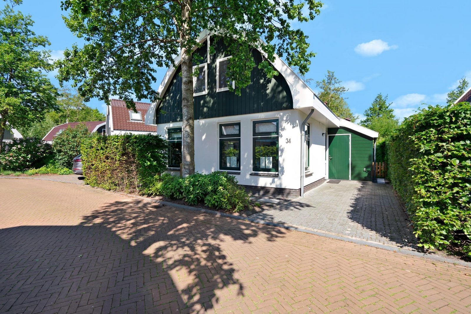 Koningshof · Restyled Koningshoeve 6 personen cover