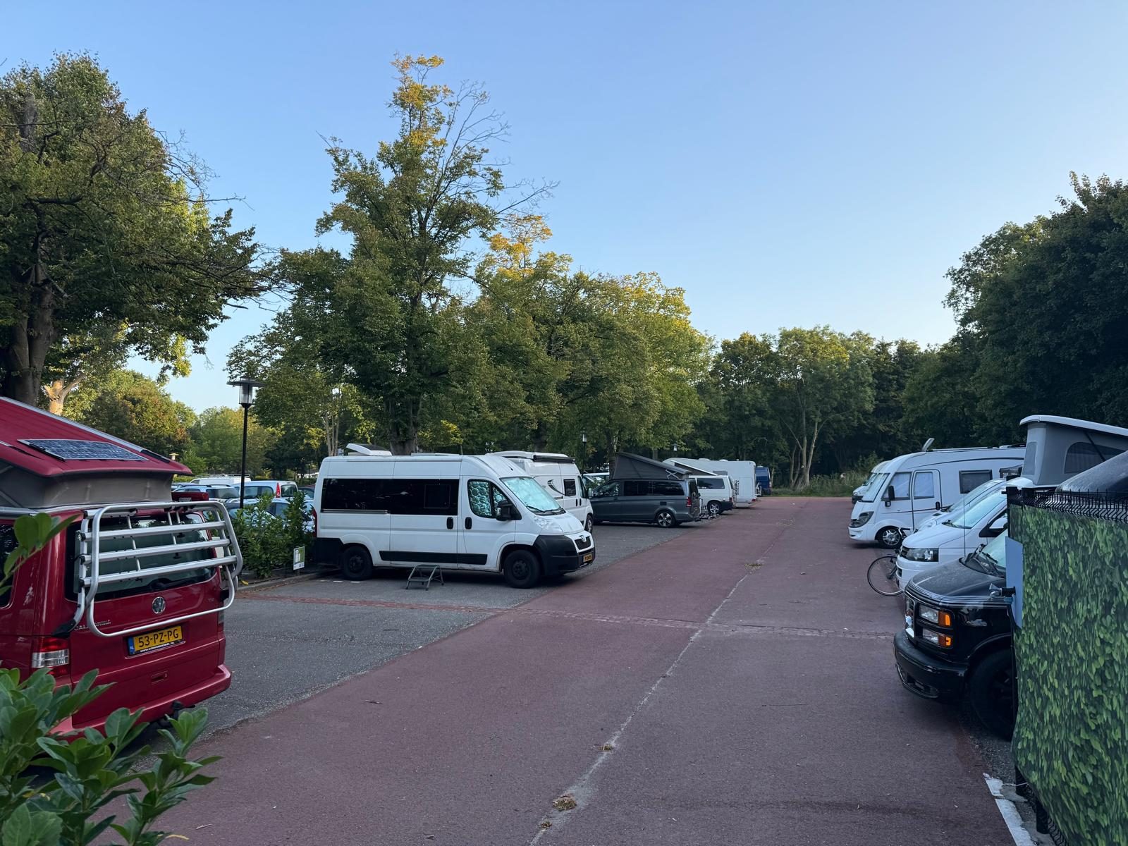 Buitenhuizen · Camperplaats Standaard L