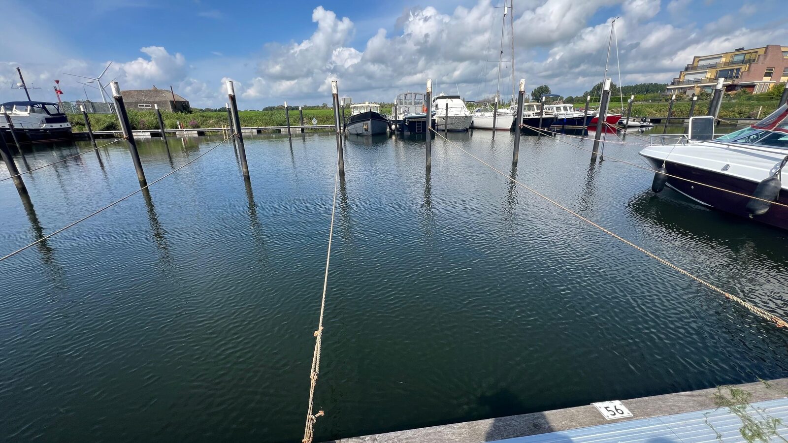 de Biesbosch · Ligplaats jachthaven 10m x 2m