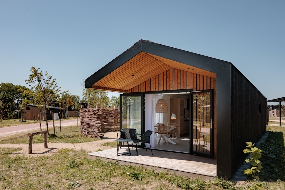Roompot Lakeside Resort Brielle - Sky 4 cover