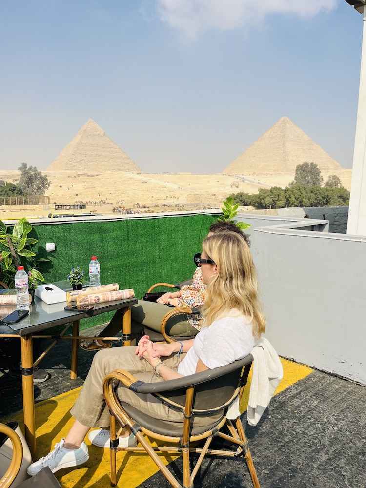 Capital Of Pyramids Hotel cover