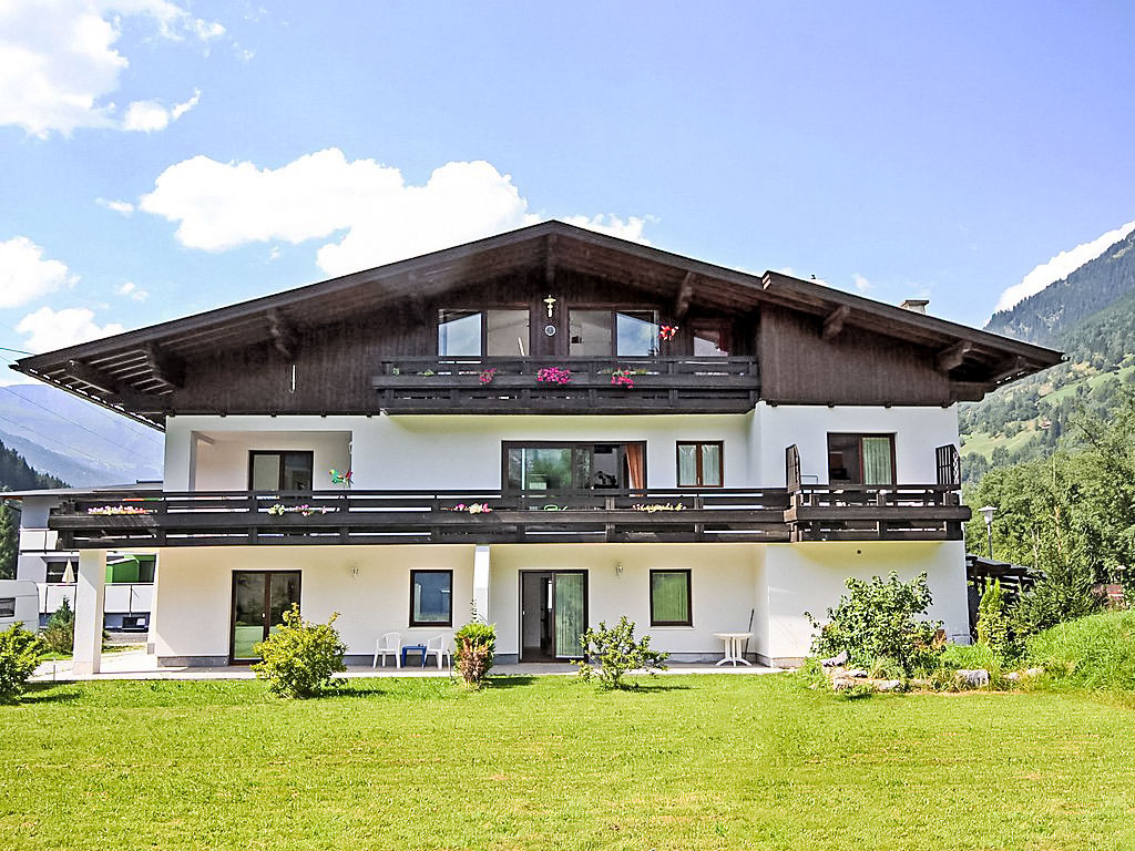 Terrace Garden Retreat