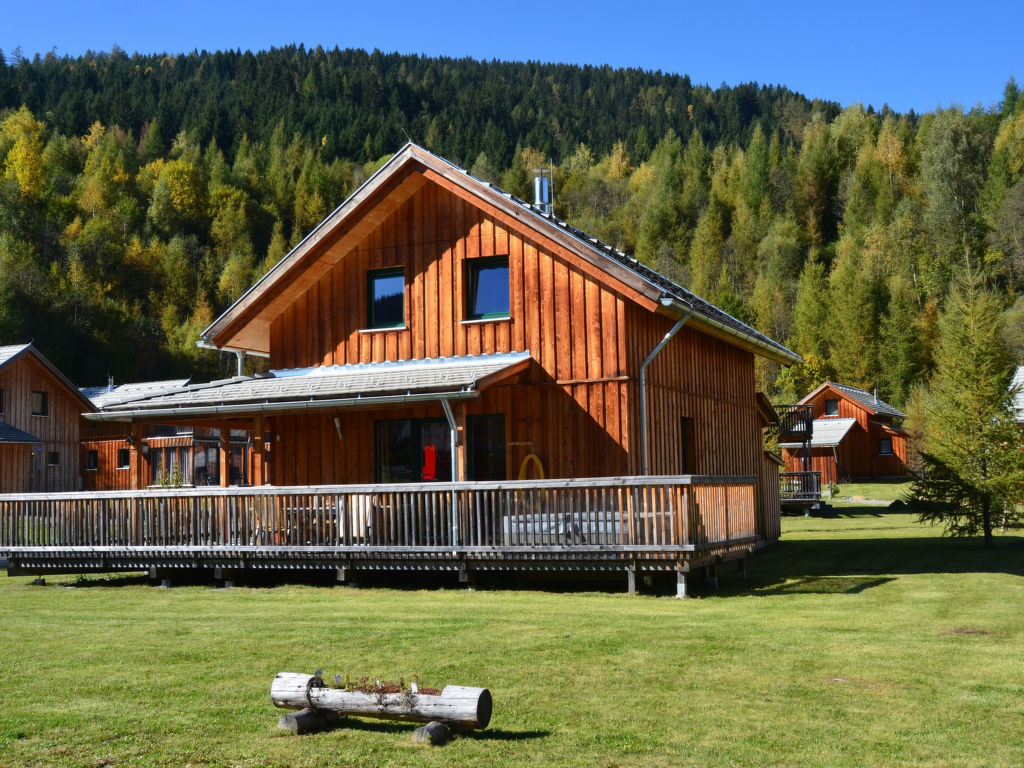 # 139 mit 4 Schlafzimmern & Sprudelbad