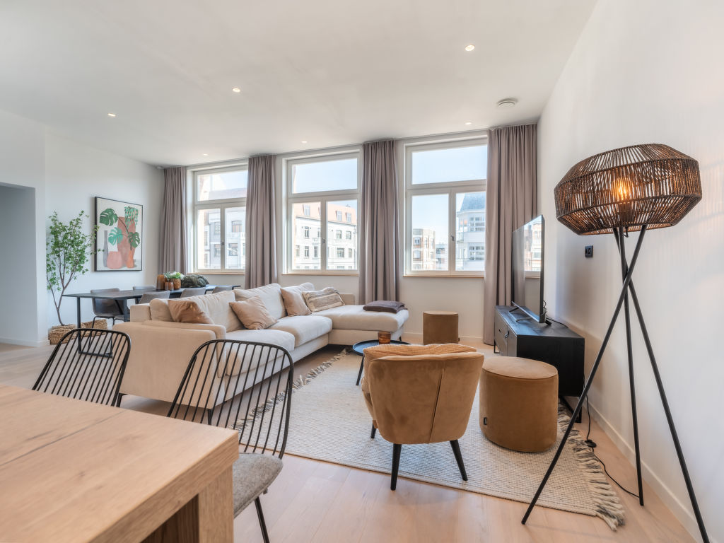 Historical and spacious "La Tourelle II"