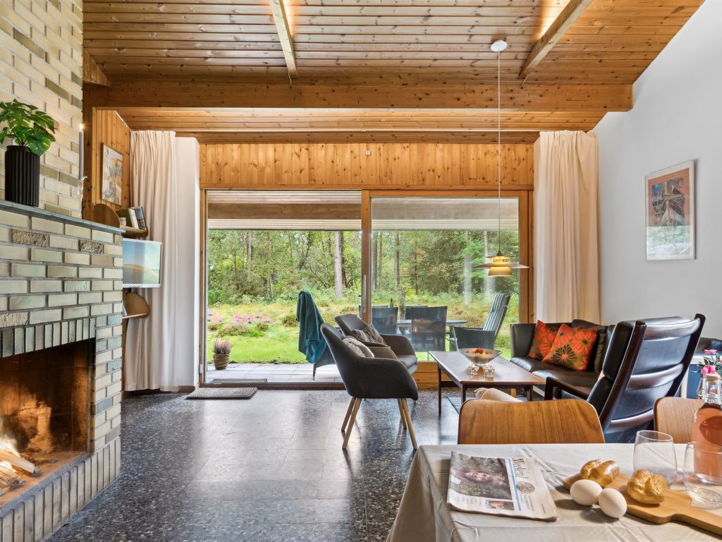 "Fulla" - 650m from the sea