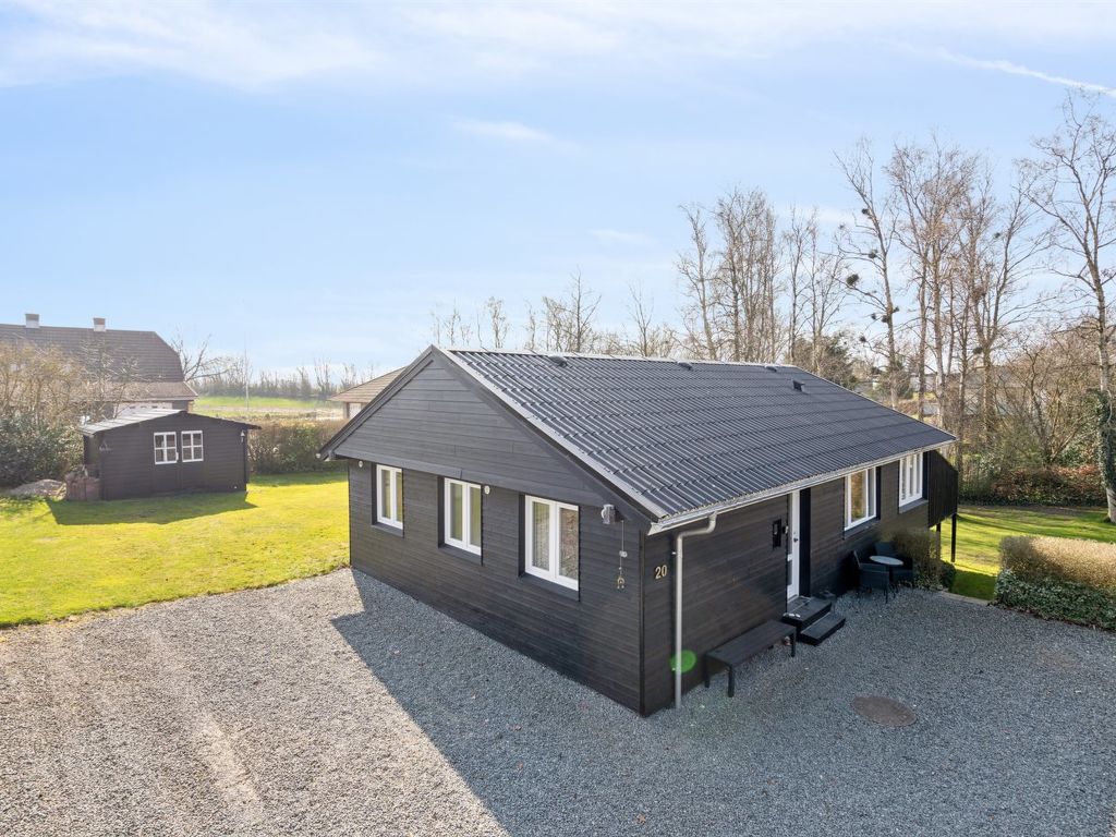"Vemund" - 500m from the sea