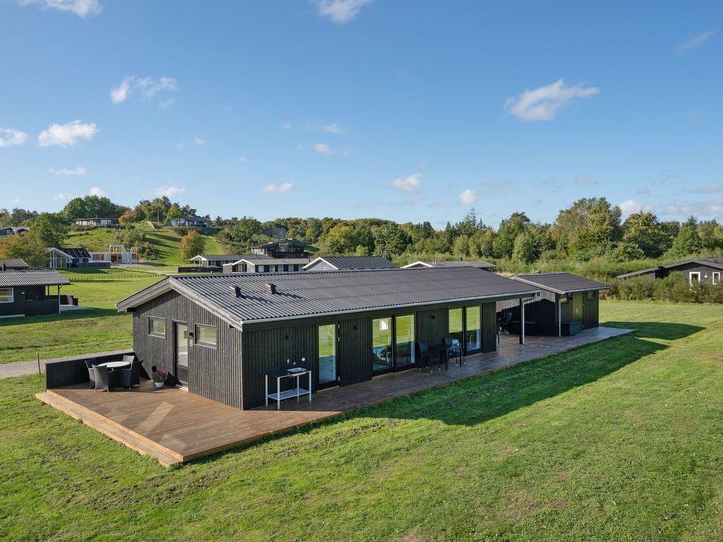 "Sighref" - 300m from the sea