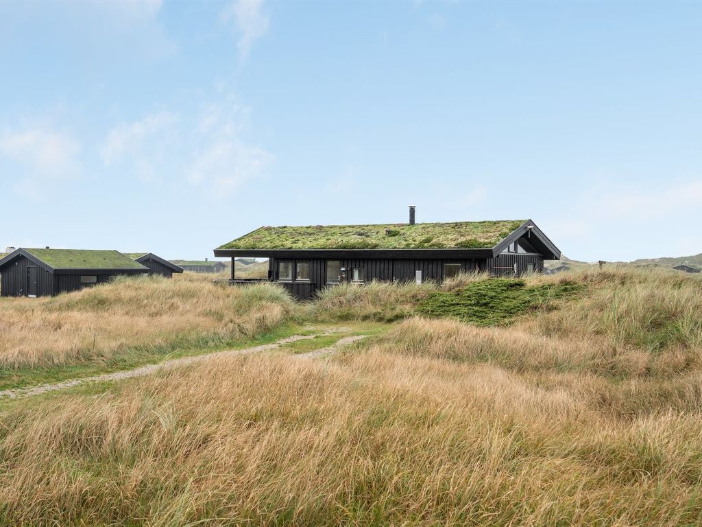 "Eri" - 300m from the sea