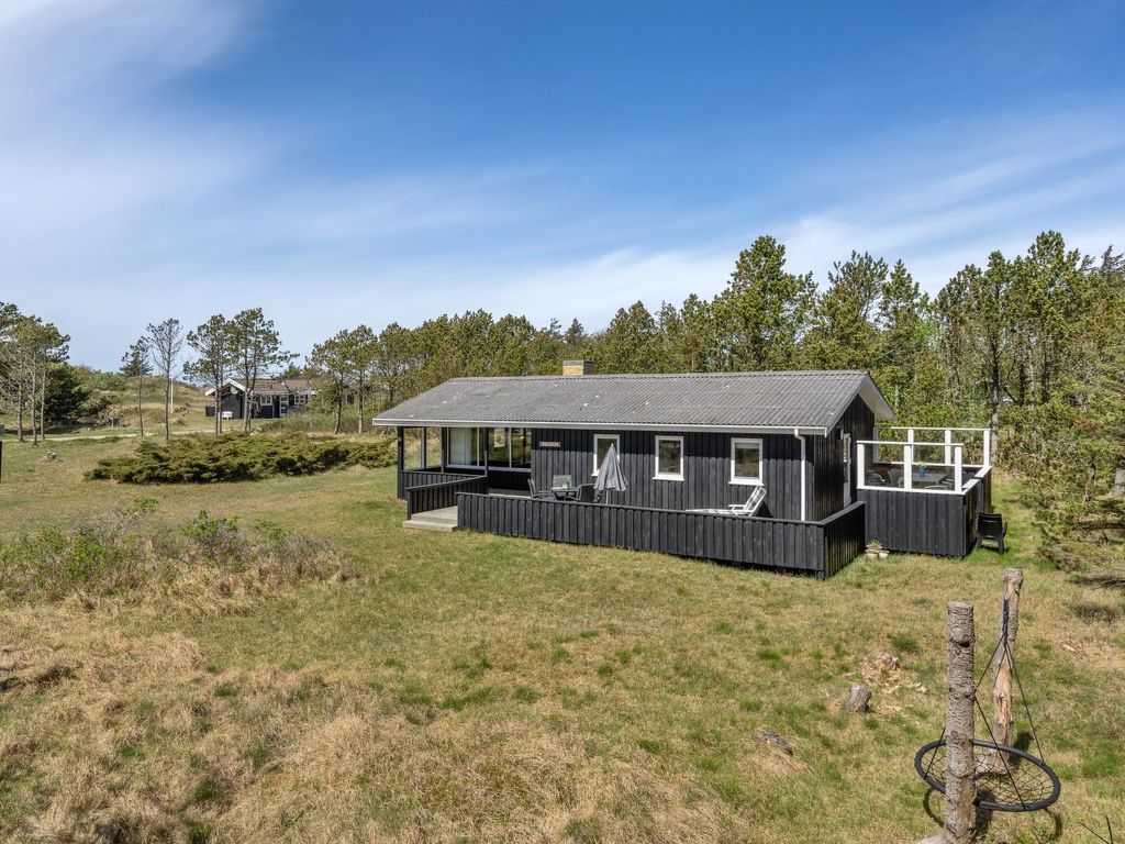 "Melisande" - 950m from the sea