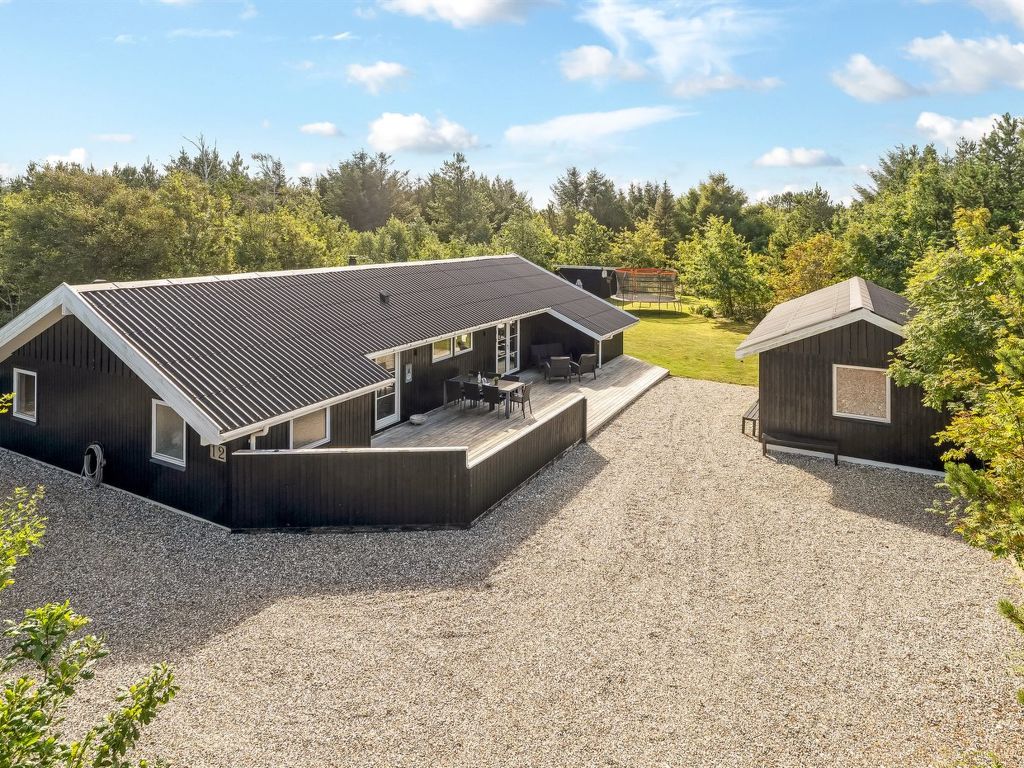 "Onni" - 2.3km from the sea