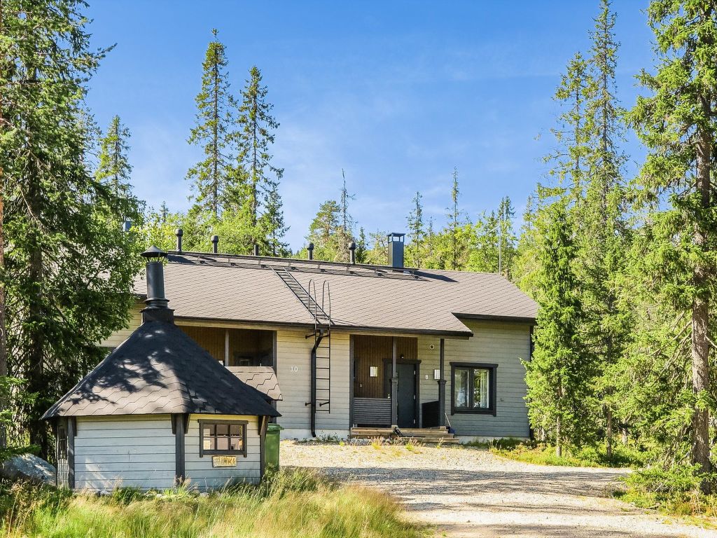 Aihki pine cottage