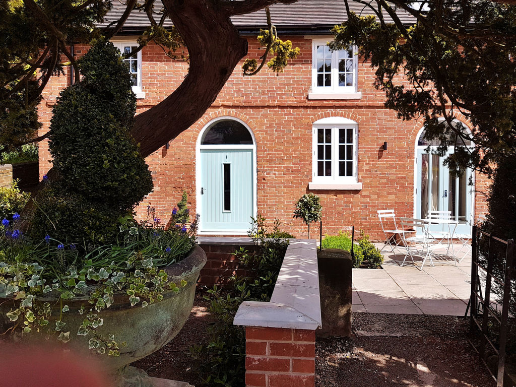 No.1 Meynell Mews