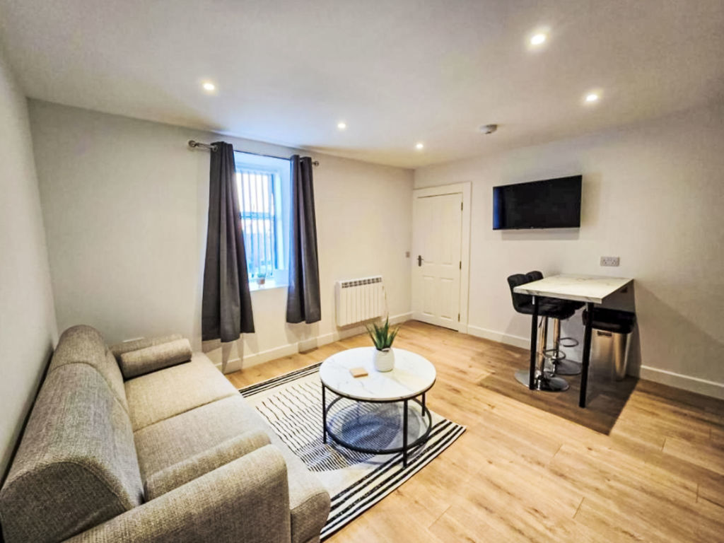 Fishertown Apartment