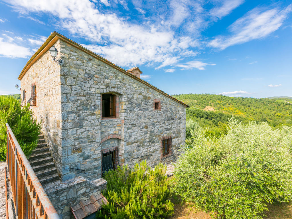 Cerretino group house 14 sleeps