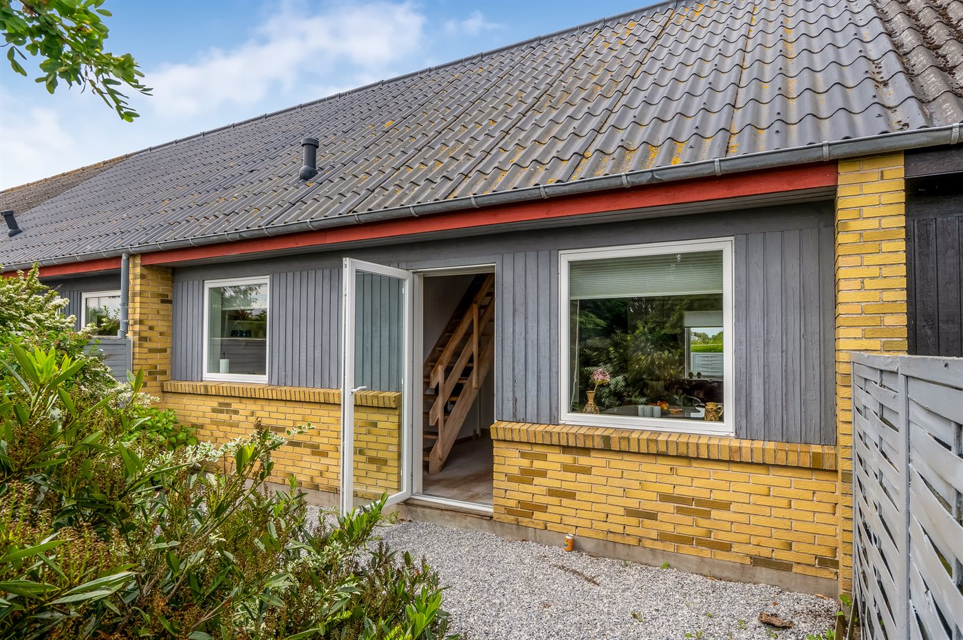 Savvej 8, Skagen cover