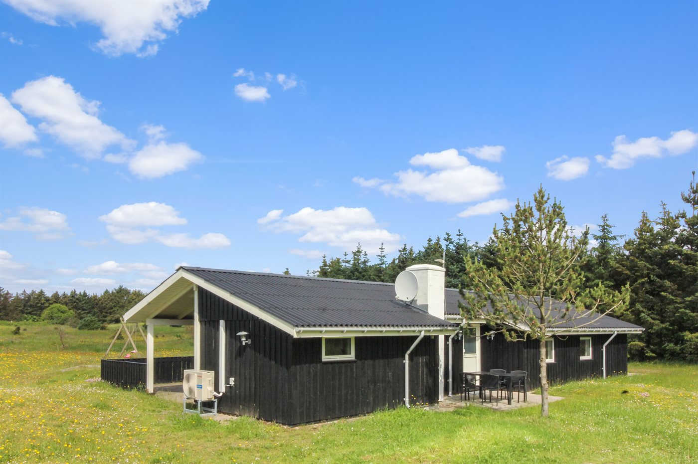 Hermelinvej 9, Løkken