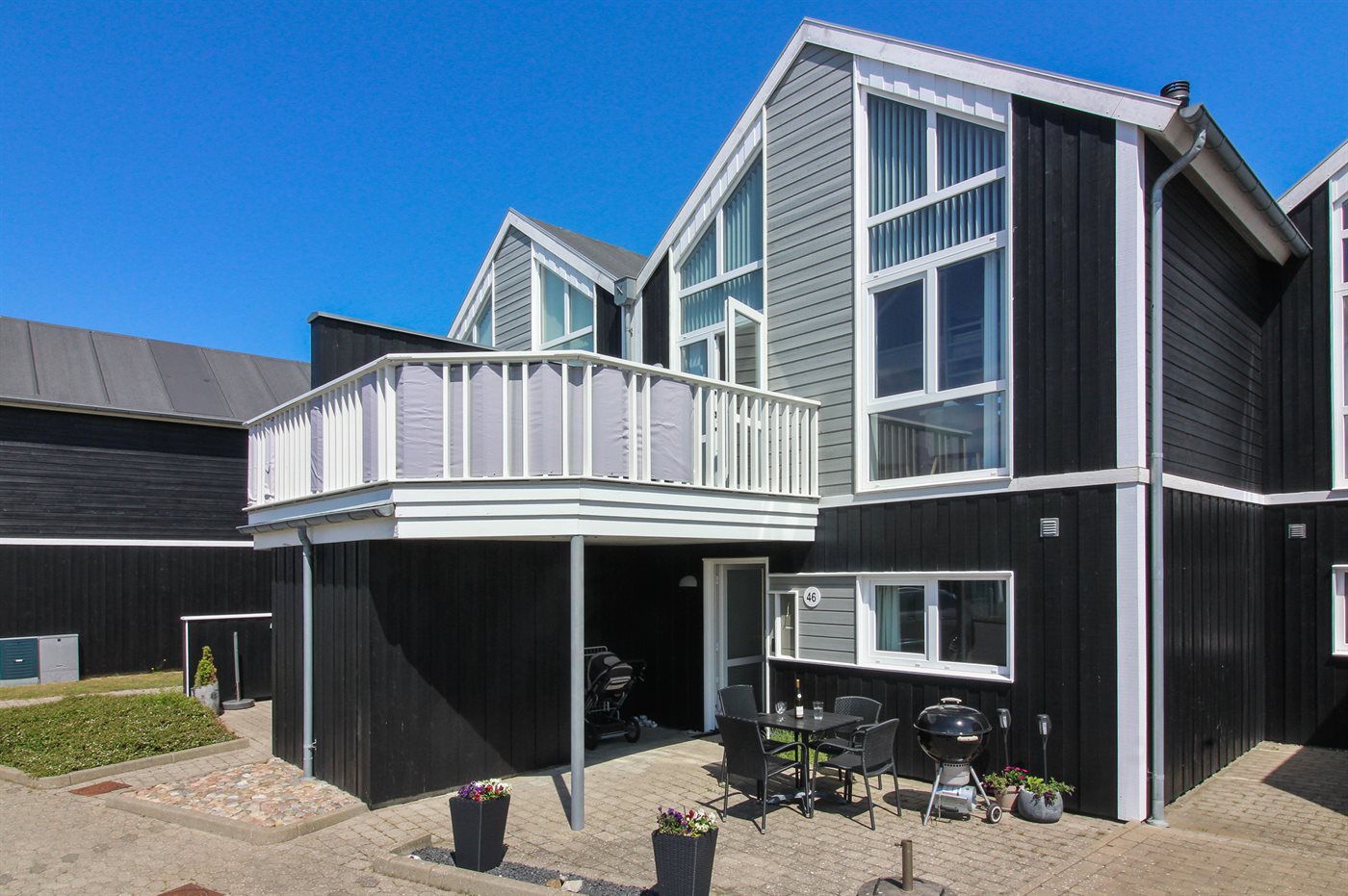 Laksen 46, Løkken