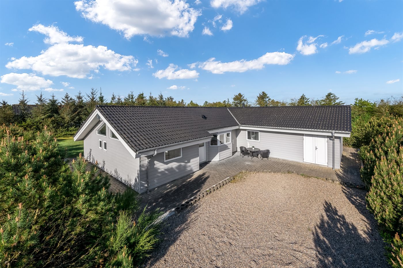Solbærvej 9, Tarm