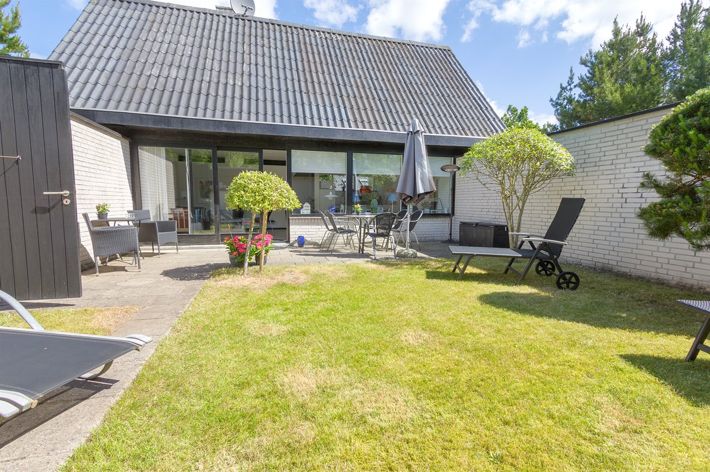Kongeparken 17, Hals