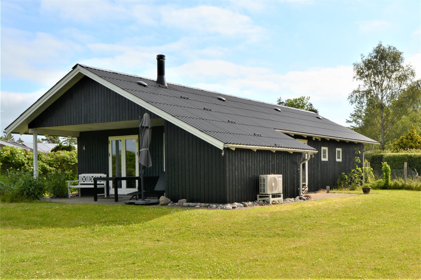 Tjørnevænget 4, Humble