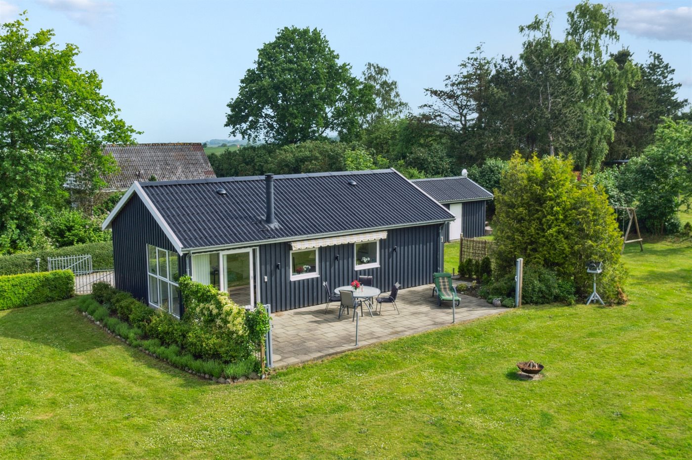 Birkevænget 8, Humble