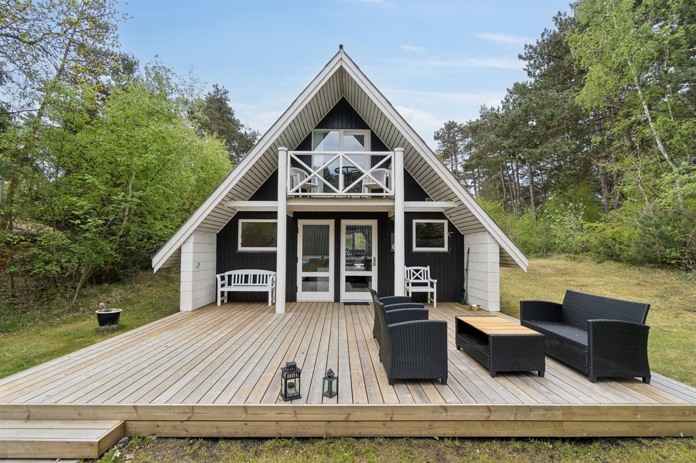Fyrreklyngen 11, Aakirkeby