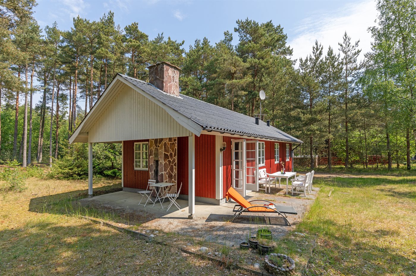 Fyrreskoven 13, Aakirkeby
