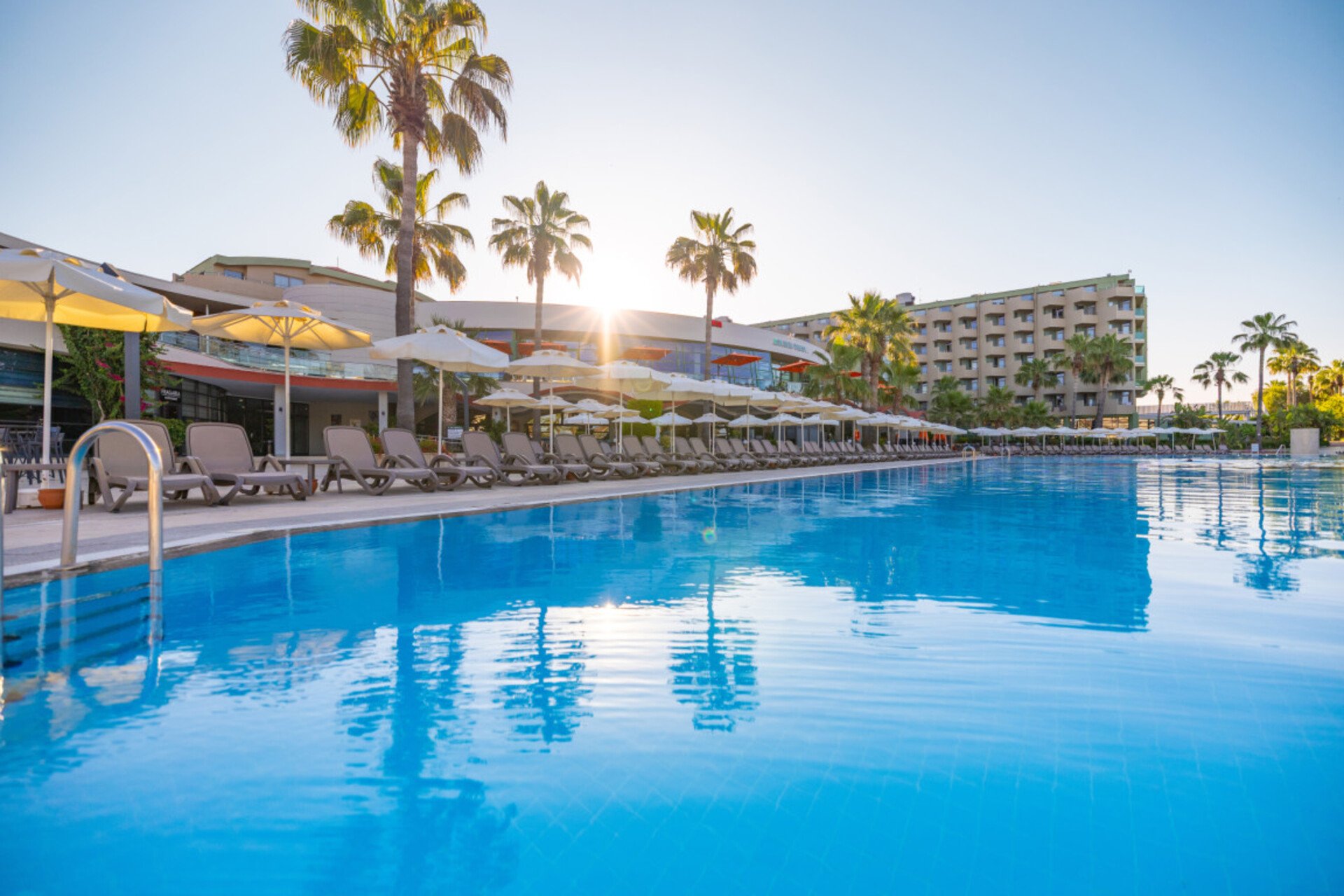 VONRESORT Golden Coast – Zwembad met palmen, Manavgat