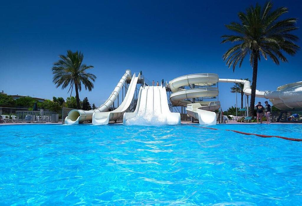 Matoula Beach Hotel – Zwembad met glijbanen, Ialysos