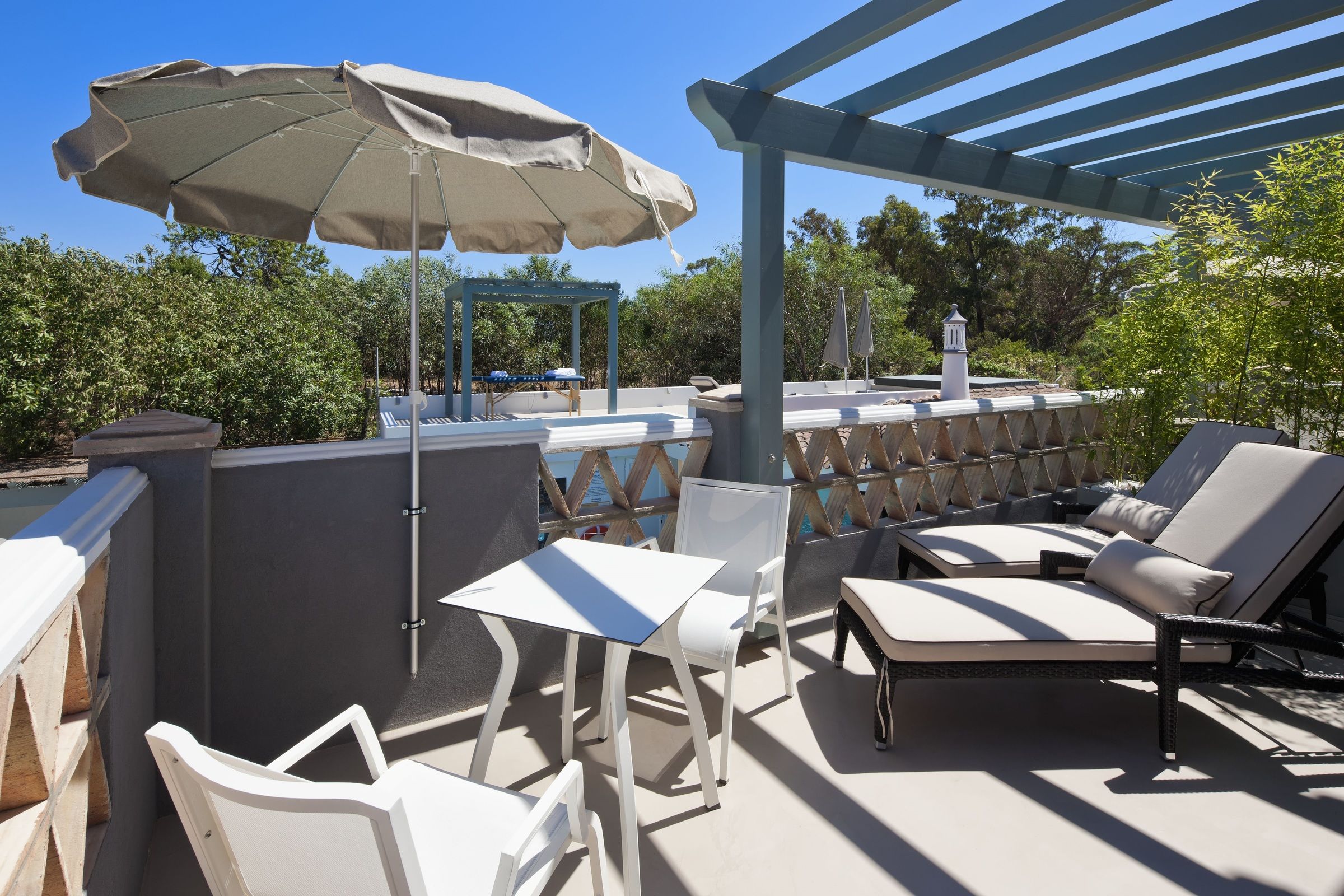 Costa d'Oiro Ambiance Village – Dakterras, Lagos