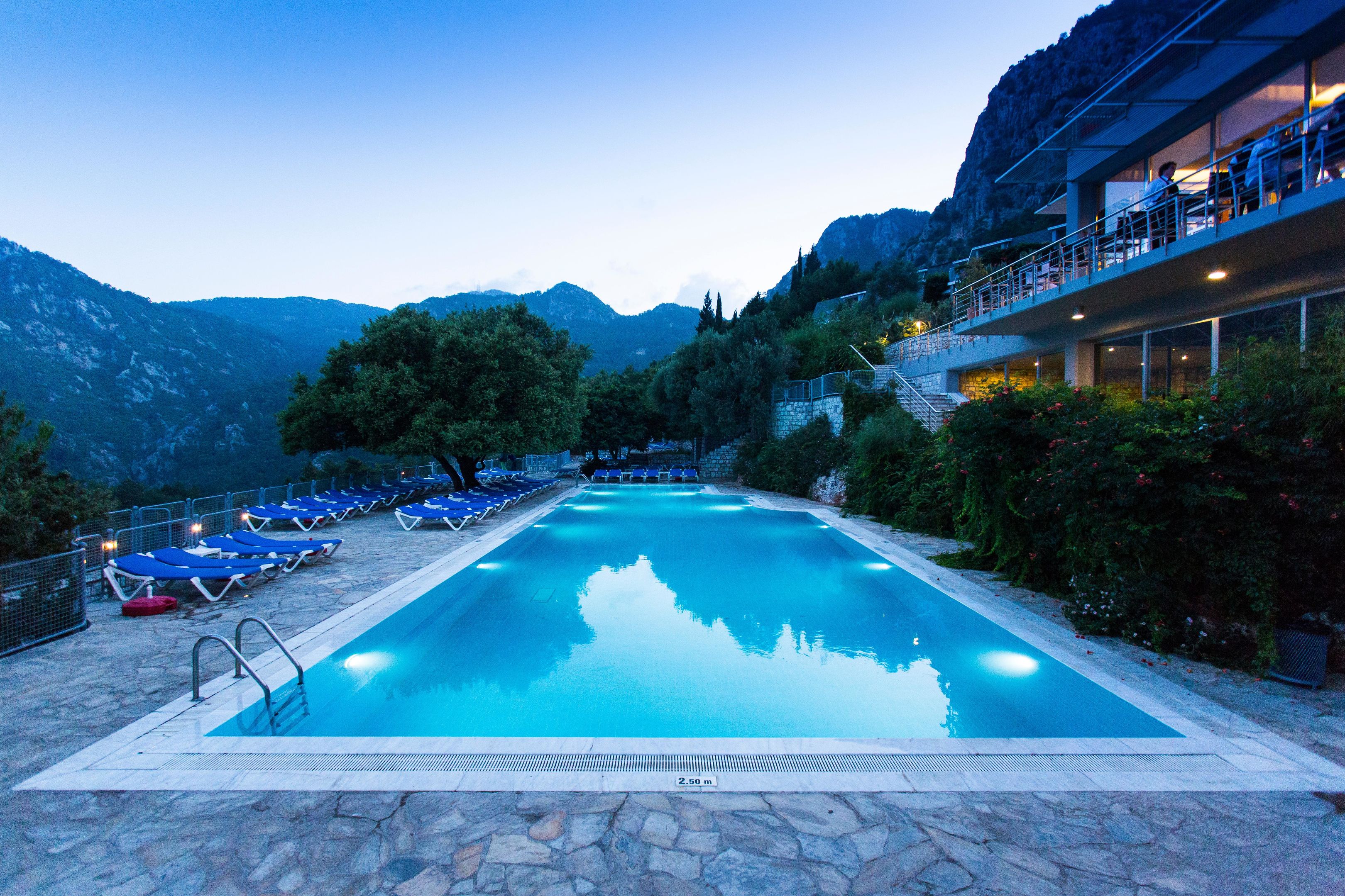 Loryma Resort Hotel – Zwembad bij avond, Turunc