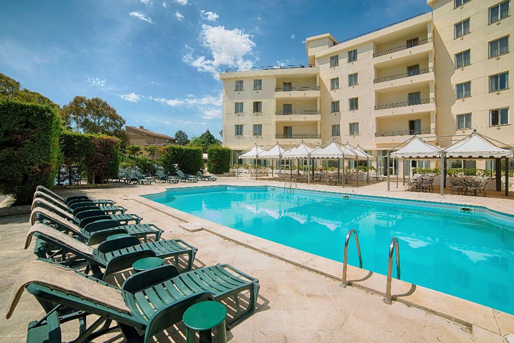 Hotel NH Caltagirone Villa San Mauro – Zwembad met hotel, Caltagirone