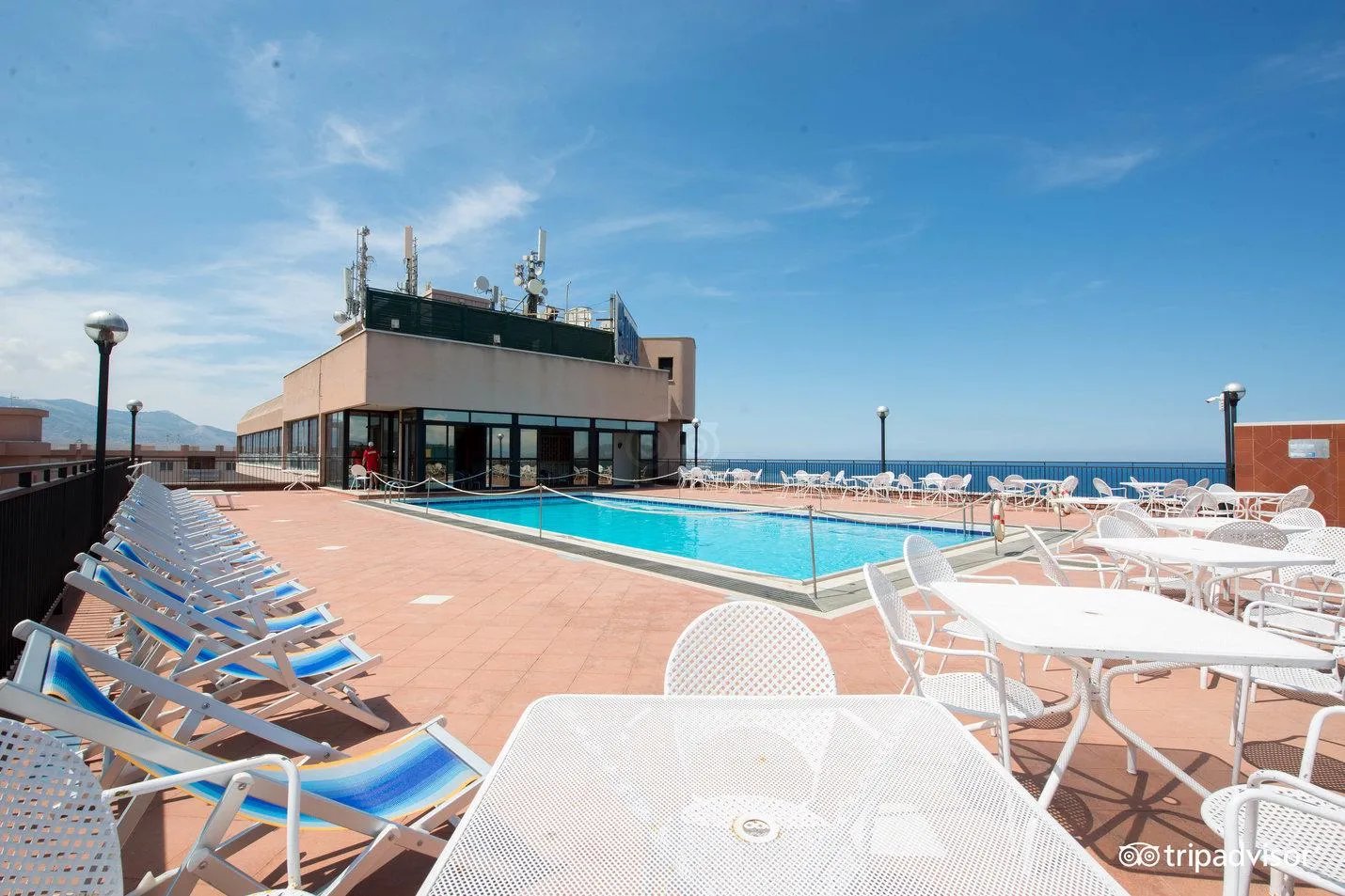 San Paolo Palace Hotel – Dakterras met ligbedden, Palermo