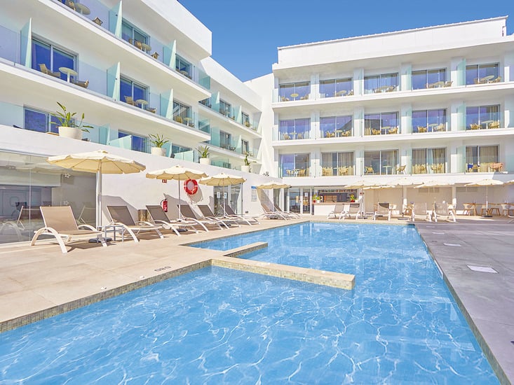 Ilusion Moreyo – Zwembad bij hotel, Cala Bona