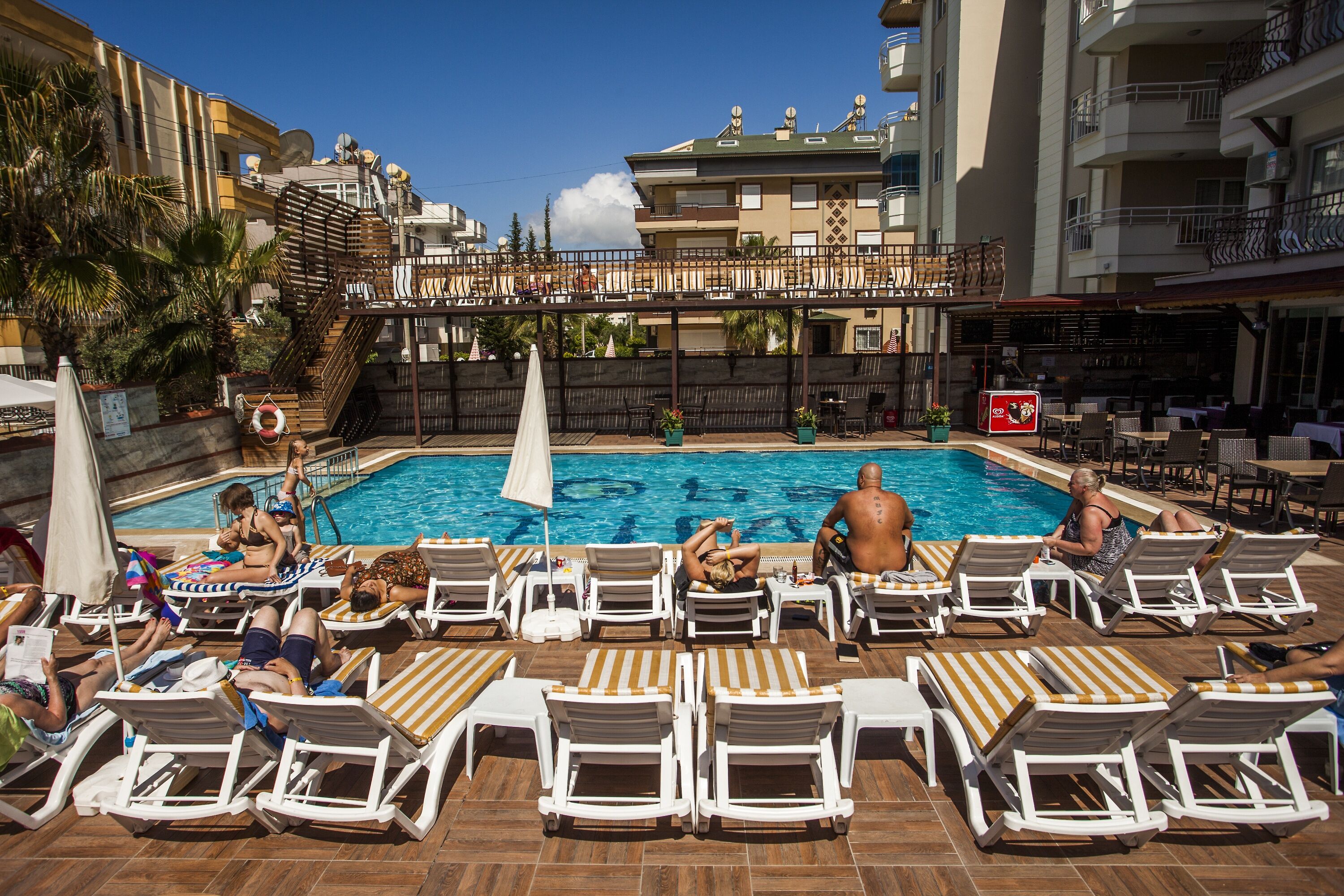Oba Time Hotel – Zwembad met ligbedden, Alanya