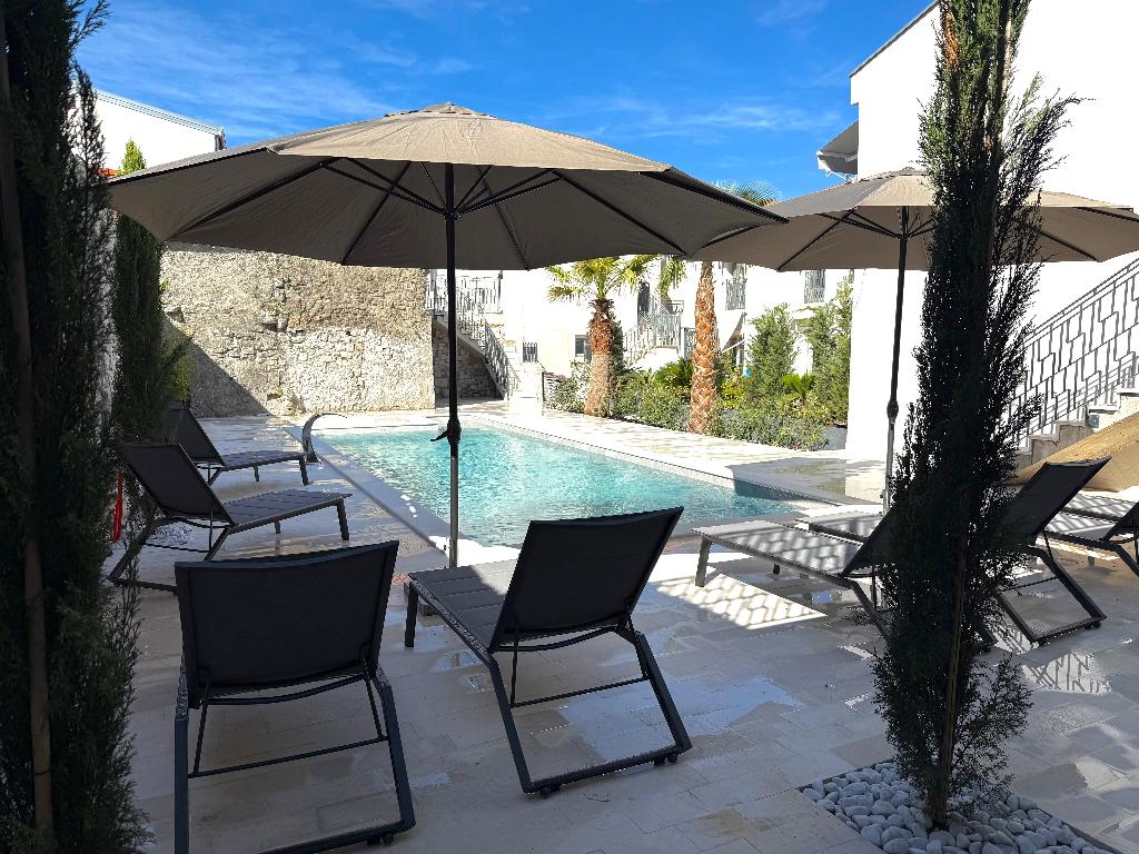 Torretta Palace Hotel – Zwembad met ligstoelen, Filip i Jakov