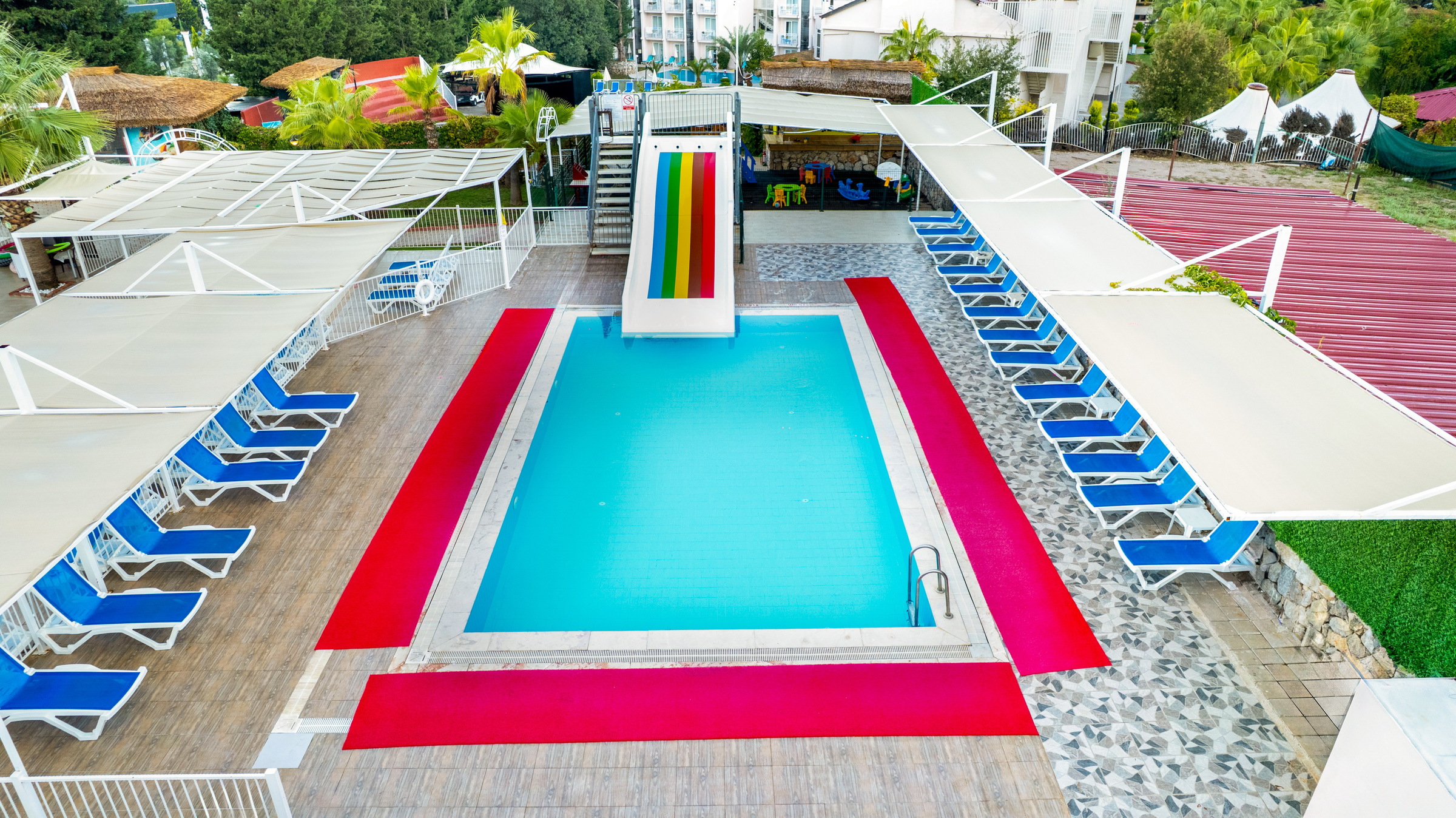 Sahra Su Holiday Village & Spa – Zwembad met glijbaan en ligbedden, Fethiye