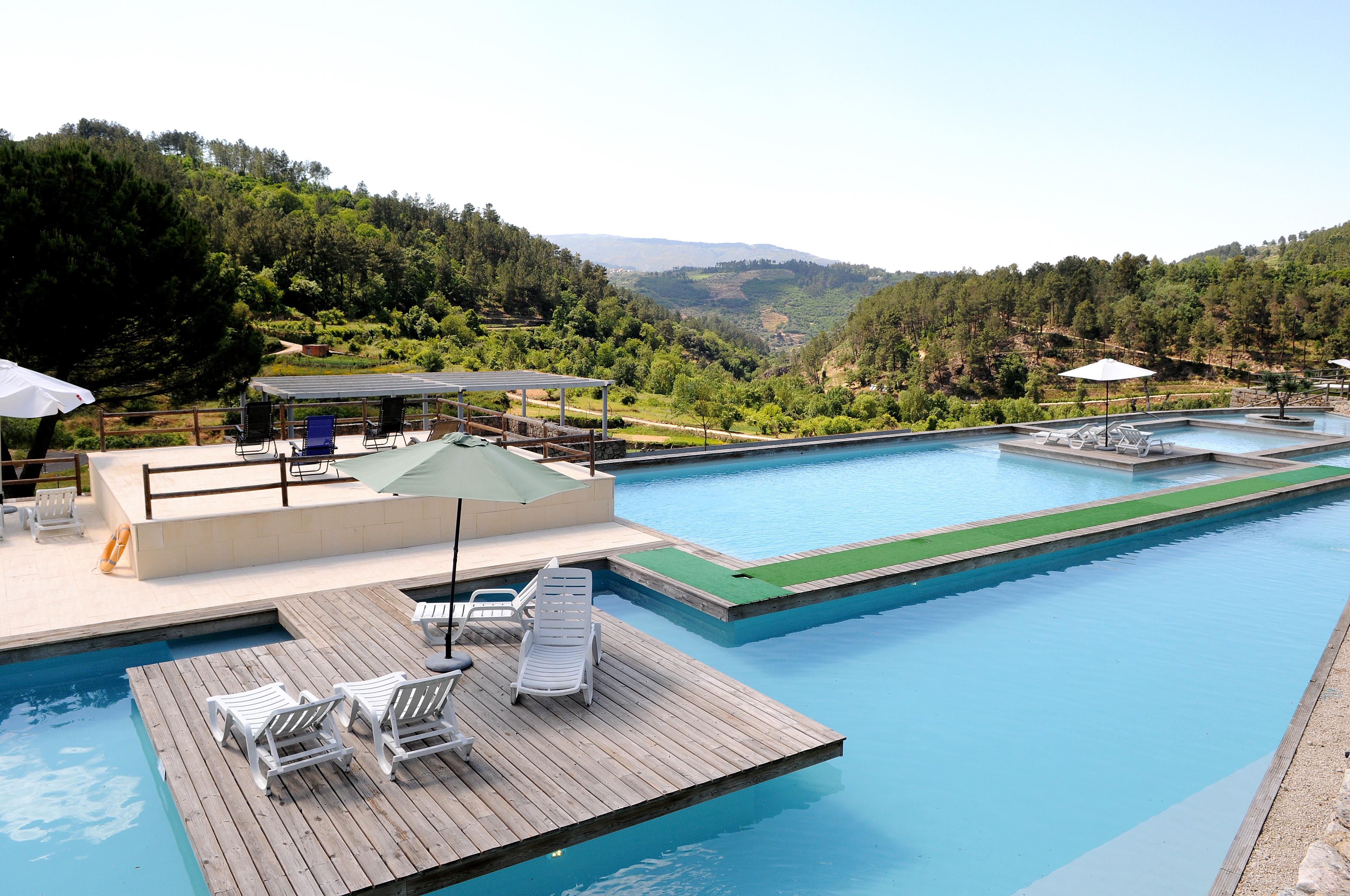 Douro Cister Hotel & SPA – Zwembad met dal-uitzicht, Tarouca