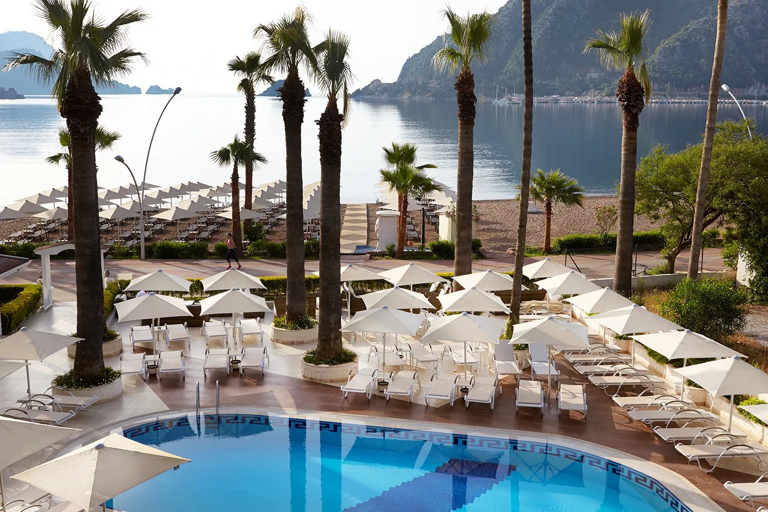 Sea Star Marmaris – Zwembad met parasols, Icmeler