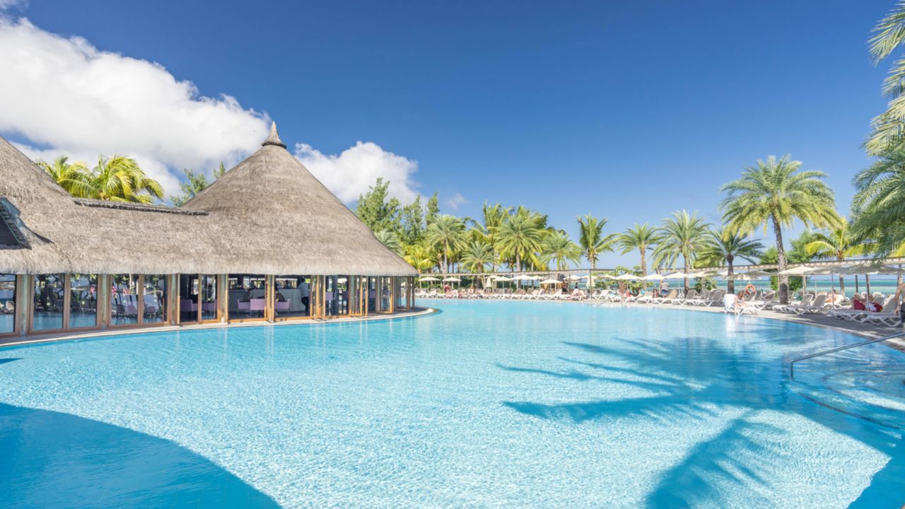 Riu Turquoise – Zwembad met strandtent, Le Morne