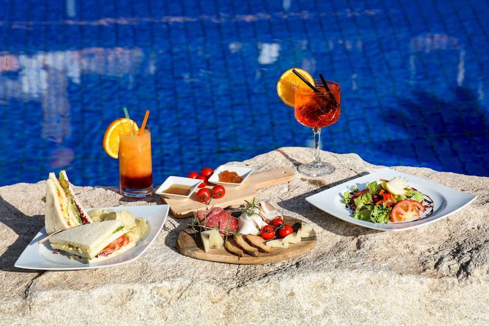 Villa Sonia – Snacks bij zwembad, Castelmola