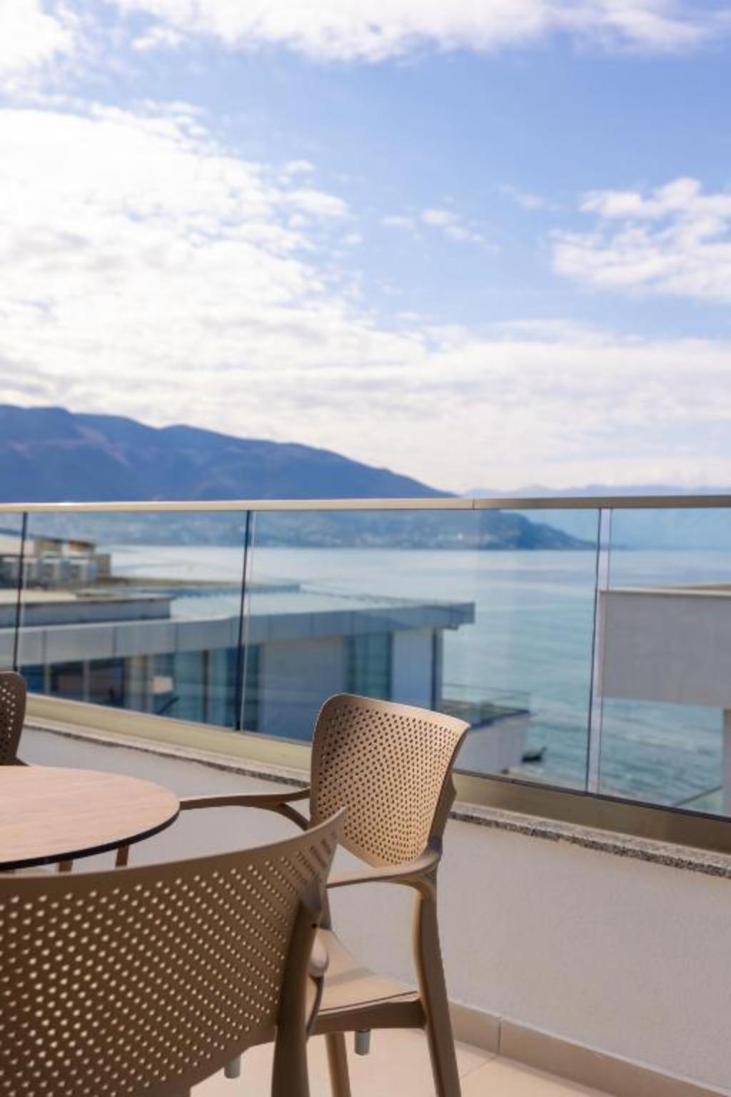 Sea & Sand Hotel – Balkon met zeezicht, Vlorë