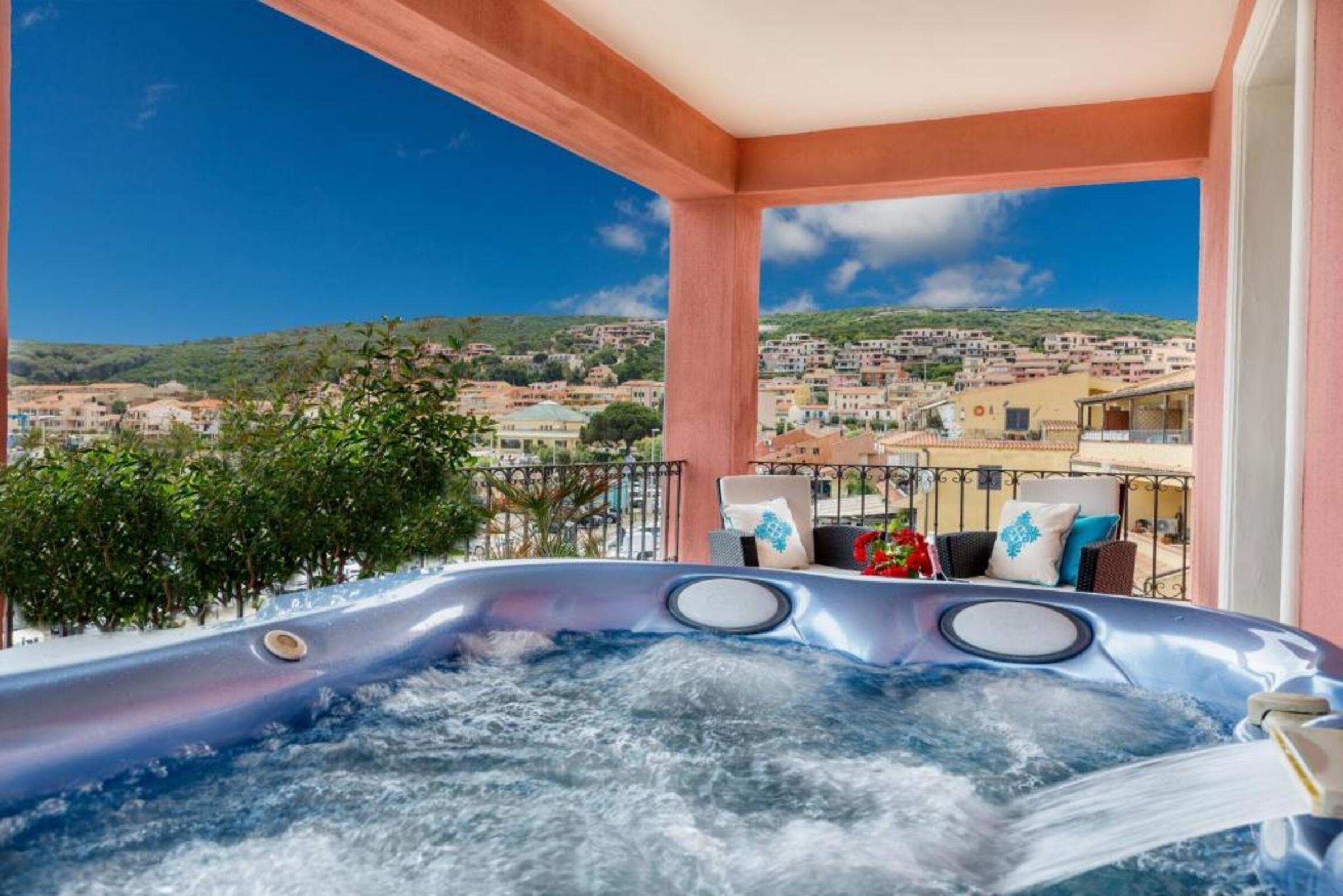 Hotel La Vecchia Fonte – Bubbelbad met uitzicht, Palau