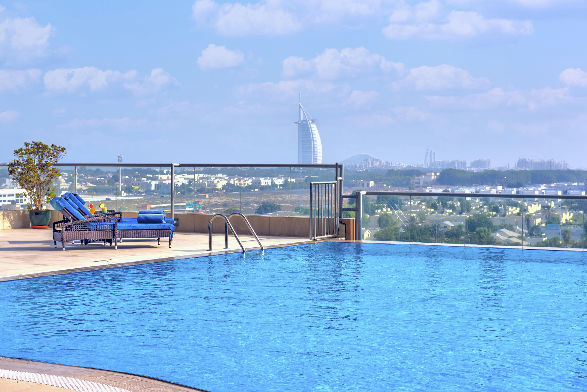 Two Seasons Hotel & Appartementen – Dakzwembad met uitzicht, Dubai