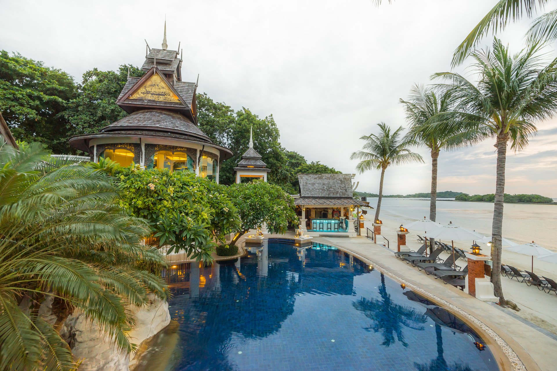 Dara Samui Beach Resort – Zwembad aan zee, Chaweng Beach