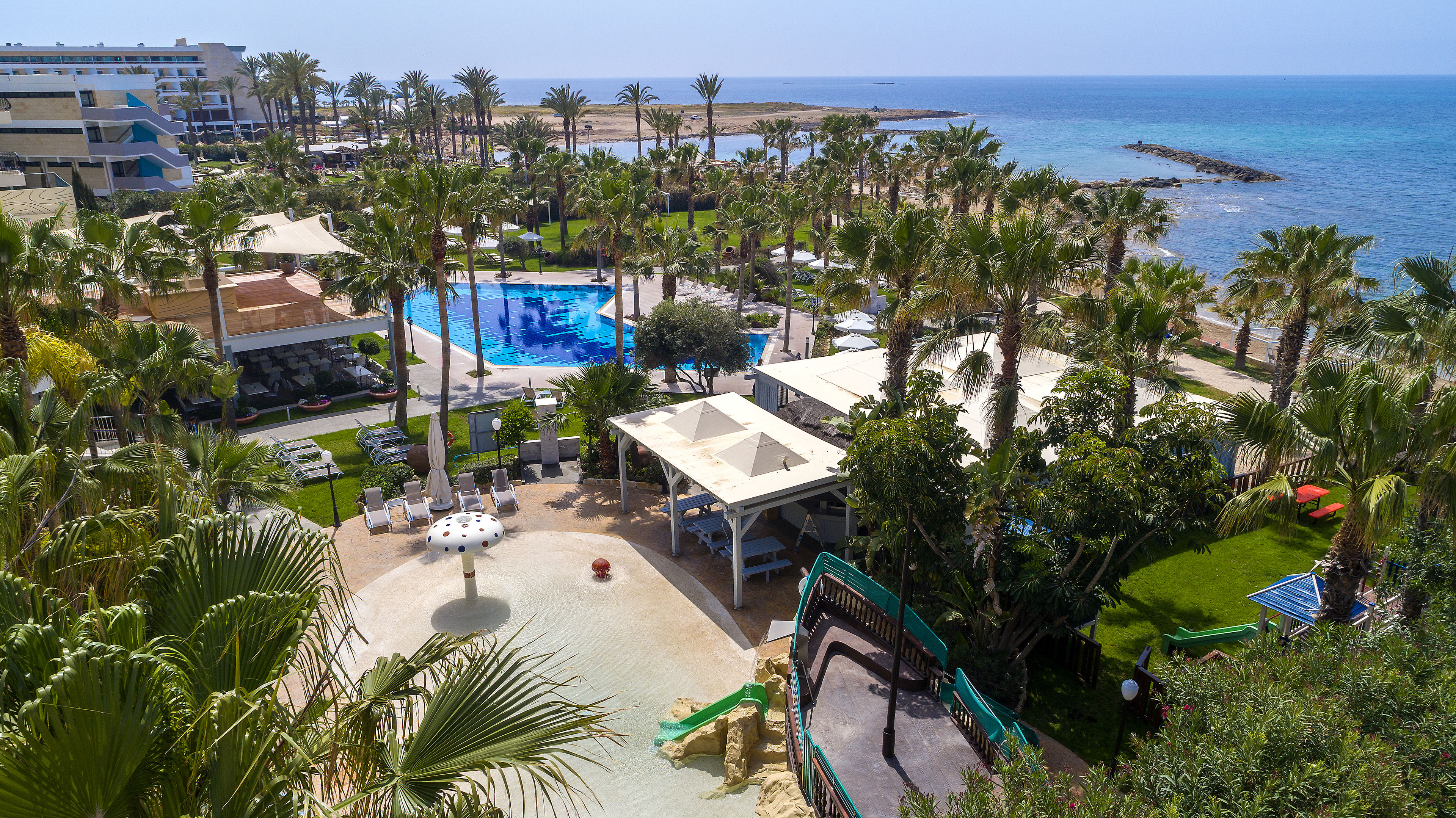 Aquamare Beach & Spa – Resort aan zee, Paphos