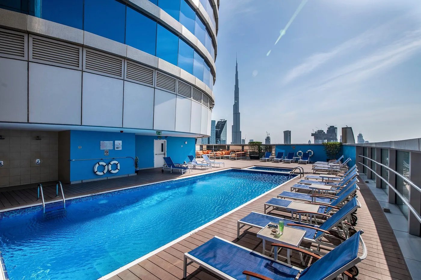 Carlton Downtown – Dakzwembad met skyline, Dubai