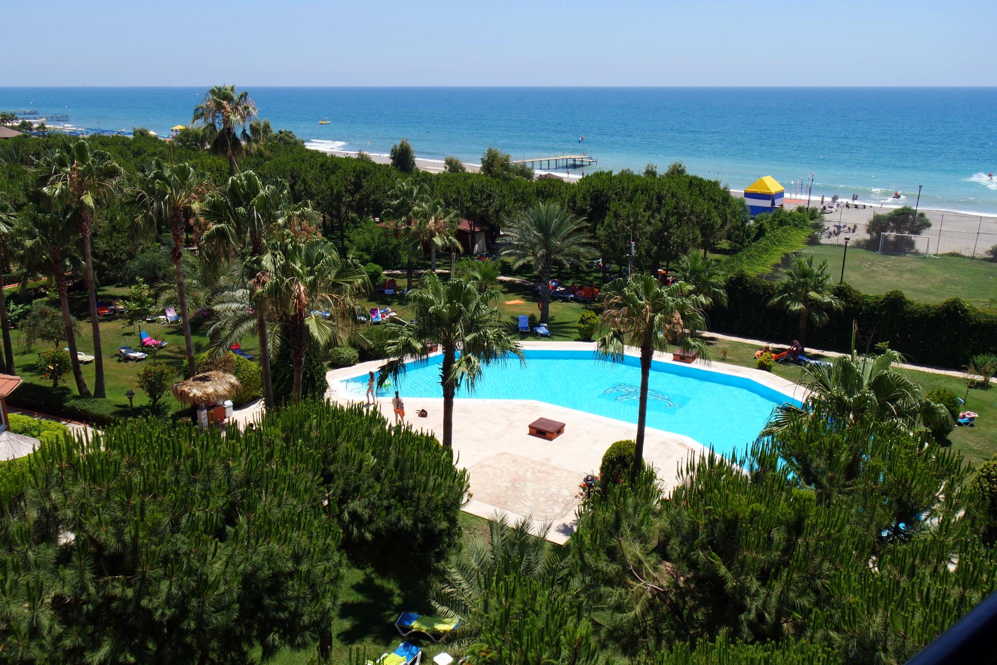 Club Turtas Beach Hotel – Zwembad in de tuin, Konakli